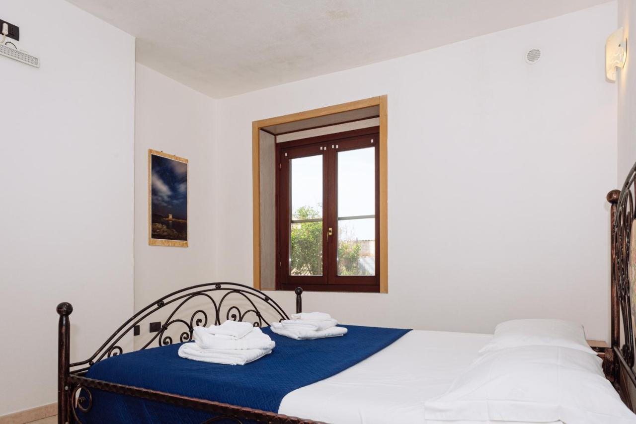 Casa Vacanze Maestrale - By Faendho Porto Torres Buitenkant foto
