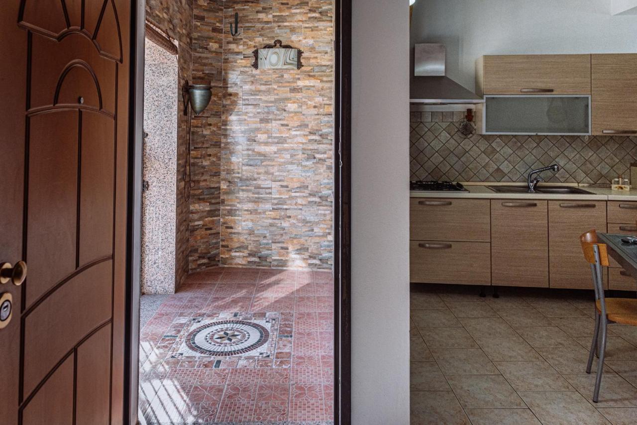Casa Vacanze Maestrale - By Faendho Porto Torres Buitenkant foto